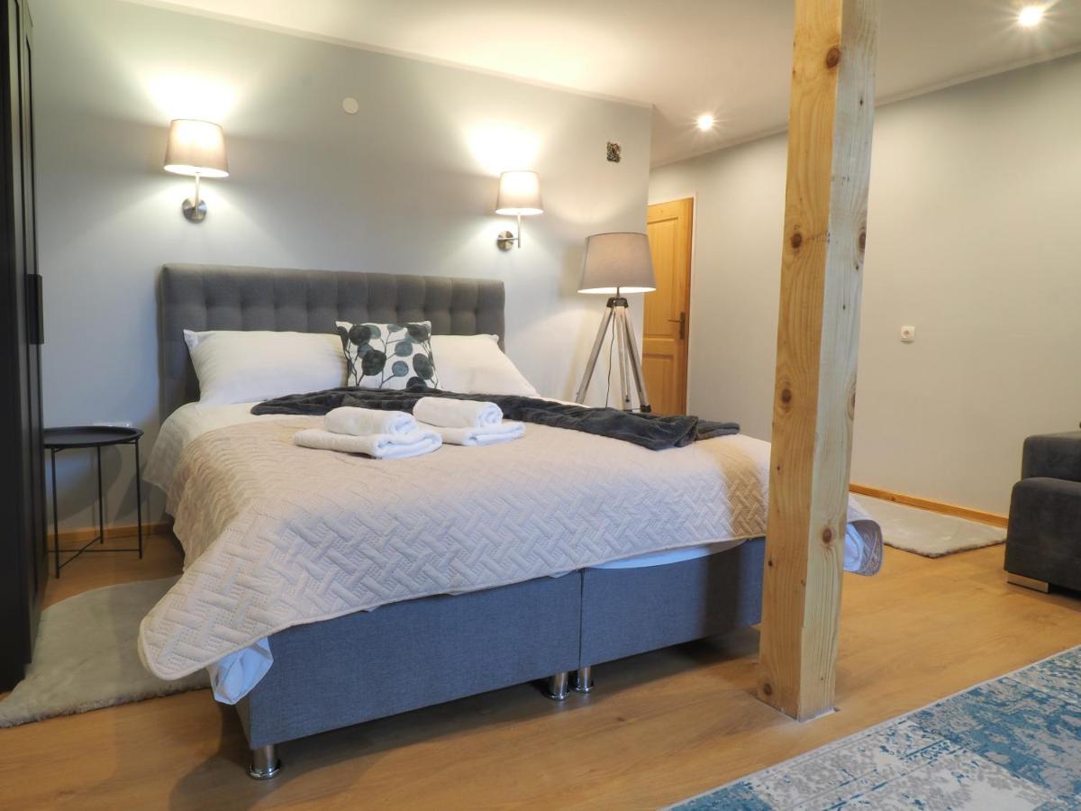 Guest House Sara Latin מראה חיצוני תמונה