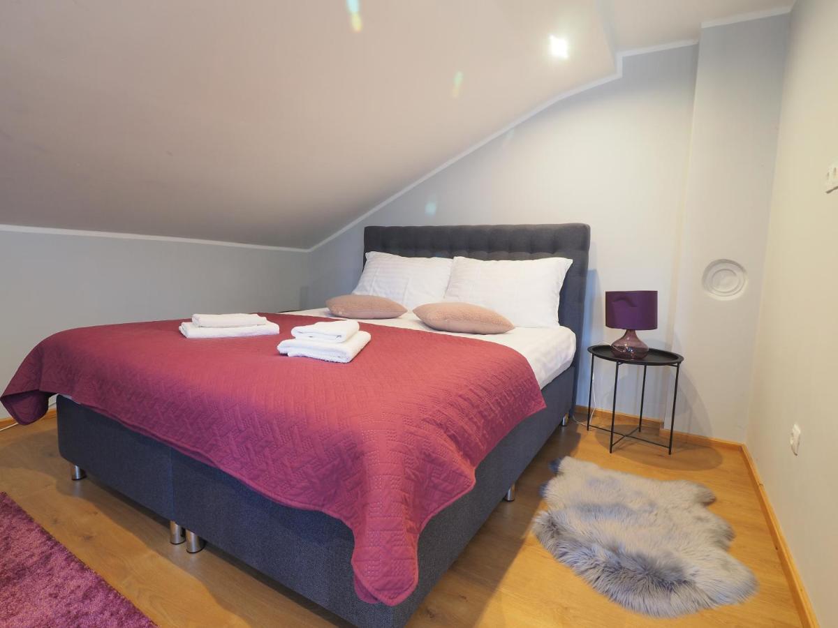 Guest House Sara Latin מראה חיצוני תמונה