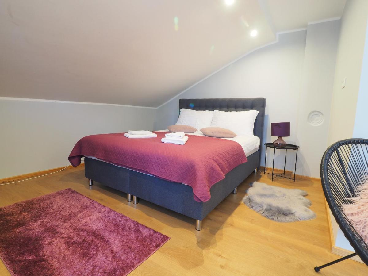 Guest House Sara Latin מראה חיצוני תמונה