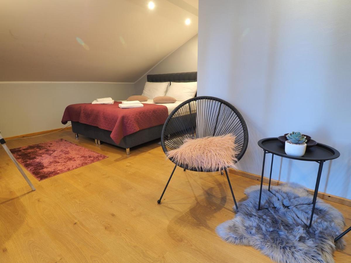 Guest House Sara Latin מראה חיצוני תמונה