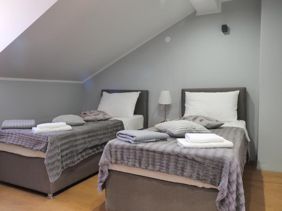 Guest House Sara Latin מראה חיצוני תמונה