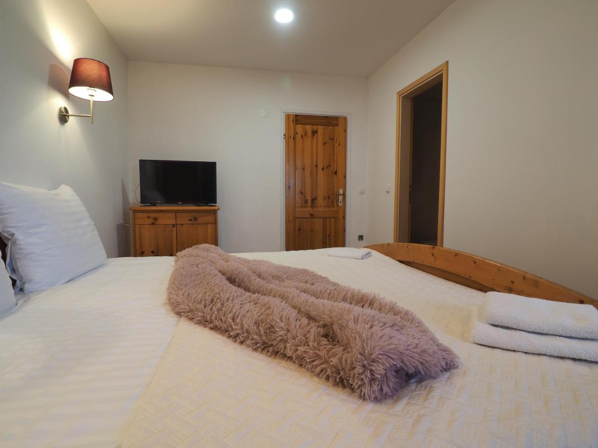 Guest House Sara Latin מראה חיצוני תמונה