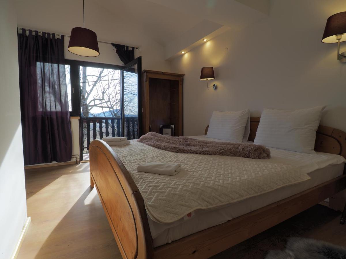 Guest House Sara Latin מראה חיצוני תמונה